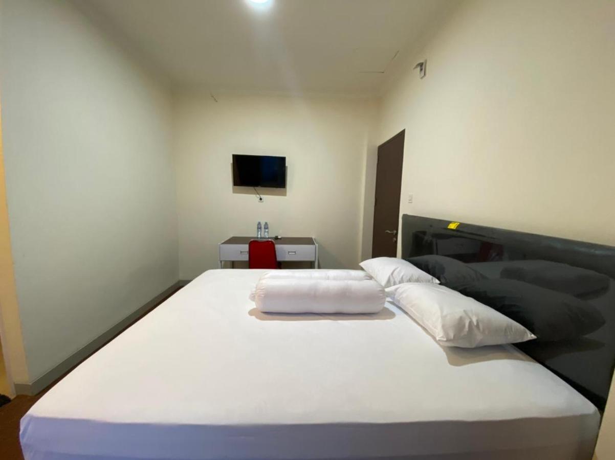 Mapala Guest House Makassar Redpartner Luaran gambar