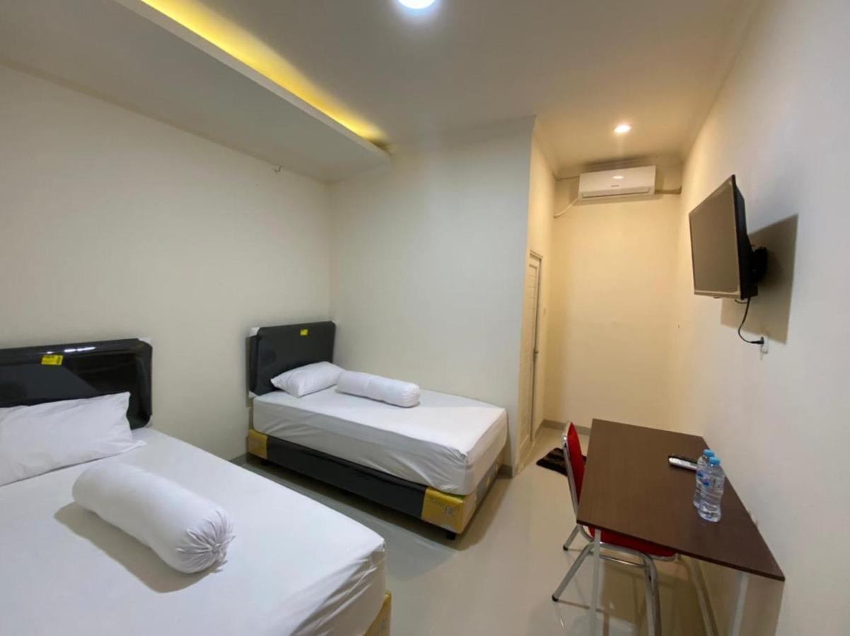 Mapala Guest House Makassar Redpartner Luaran gambar