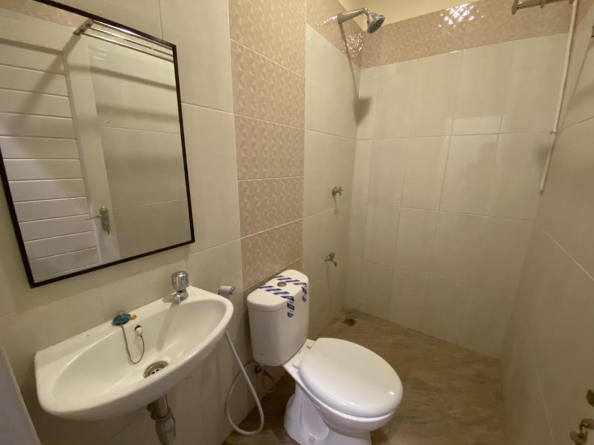 Mapala Guest House Makassar Redpartner Luaran gambar