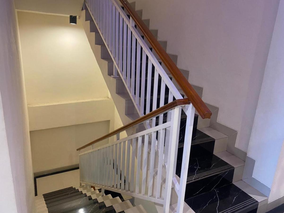 Mapala Guest House Makassar Redpartner Luaran gambar